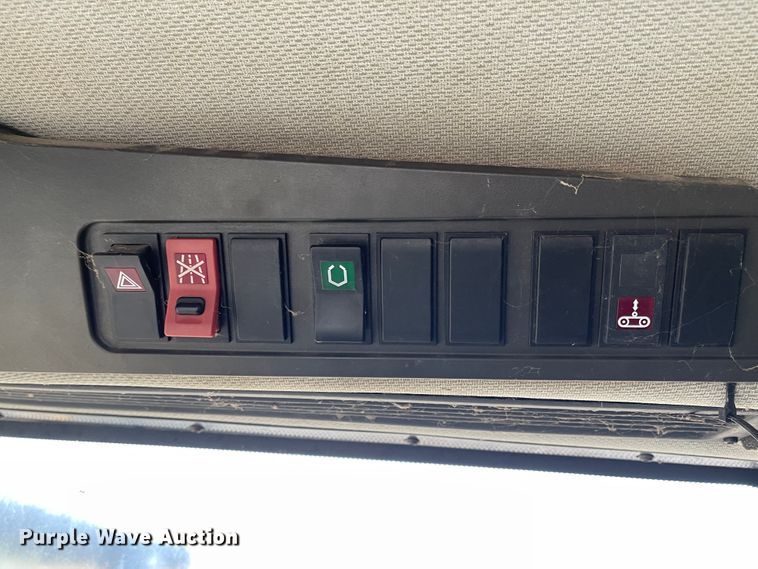 image for item IJ9556 2012 Claas Lexion 750TT  RWA combine