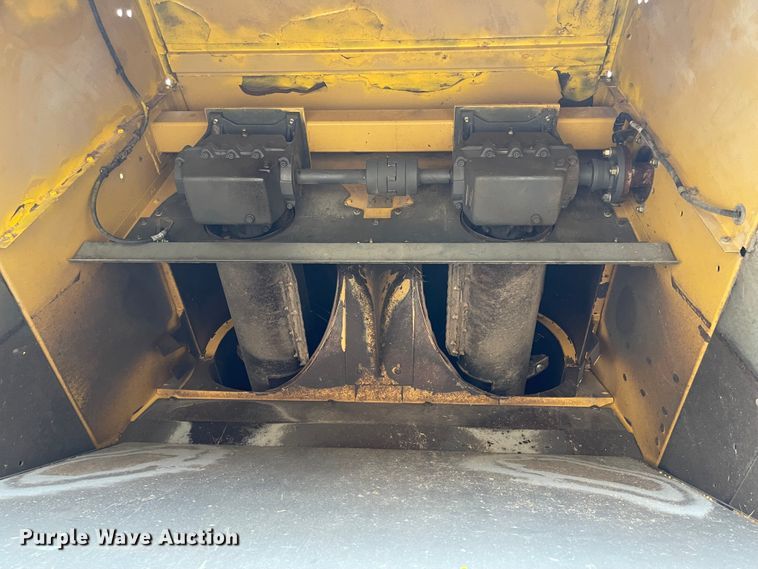 image for item IJ9556 2012 Claas Lexion 750TT  RWA combine