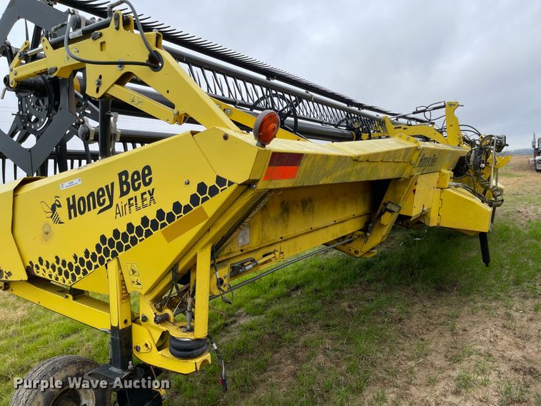 image for item IJ9560 2015 Honey Bee AF235  flex draper head