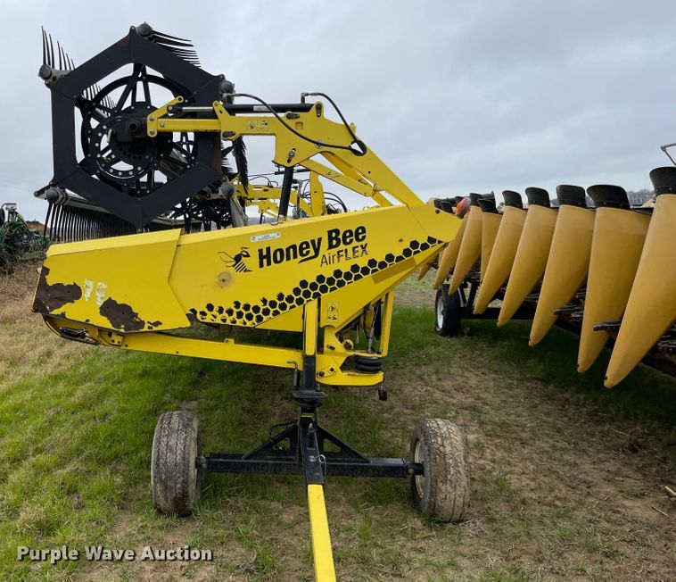 image for item IJ9560 2015 Honey Bee AF235  flex draper head