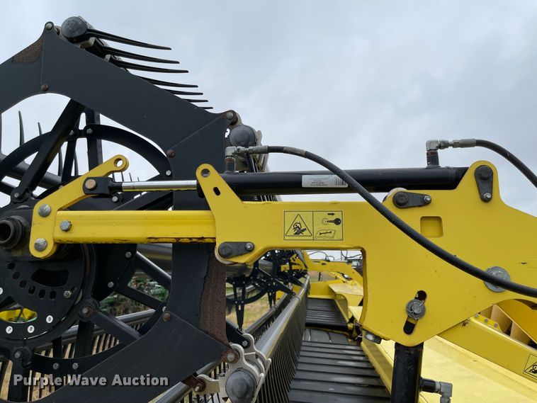 image for item IJ9560 2015 Honey Bee AF235  flex draper head