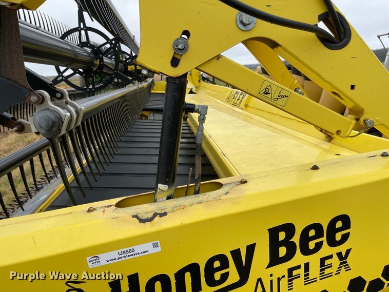 image for item IJ9560 2015 Honey Bee AF235  flex draper head