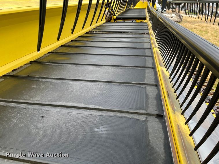 image for item IJ9560 2015 Honey Bee AF235  flex draper head