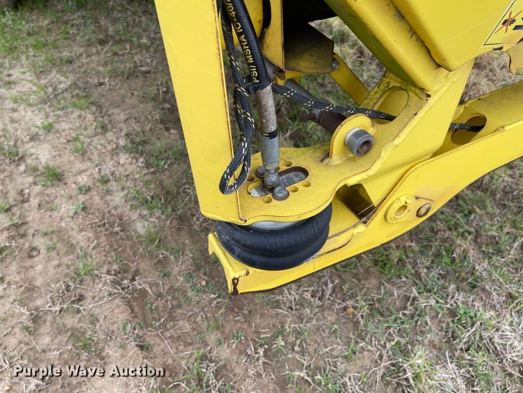 image for item IJ9560 2015 Honey Bee AF235  flex draper head