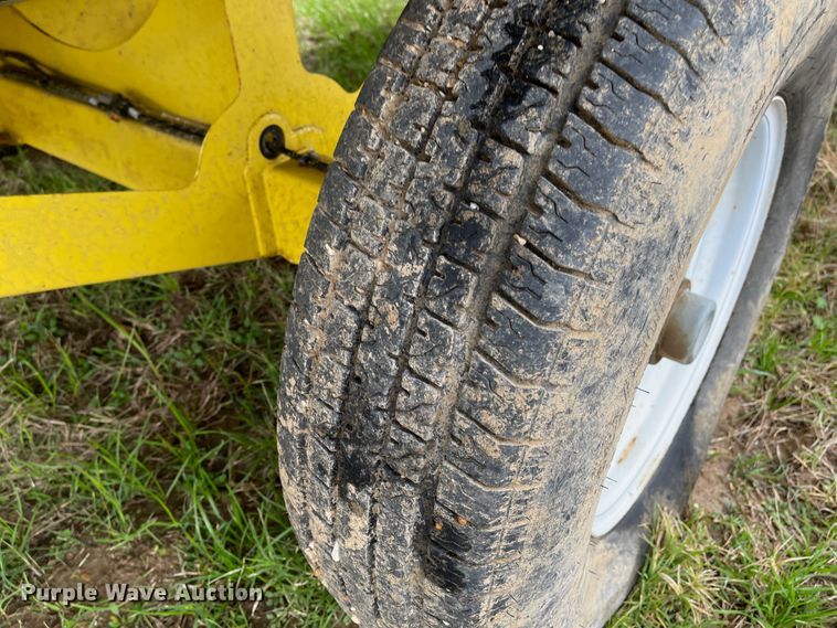 image for item IJ9560 2015 Honey Bee AF235  flex draper head