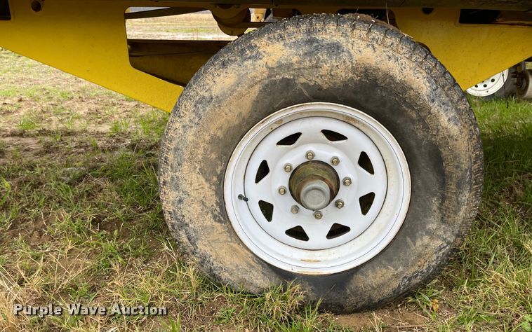 image for item IJ9560 2015 Honey Bee AF235  flex draper head