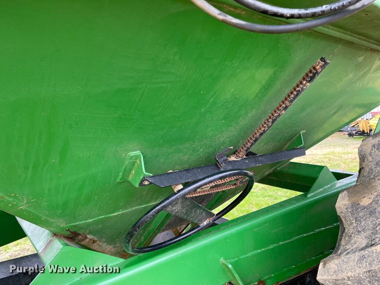 image for item IJ9561 Demco 1050  grain cart