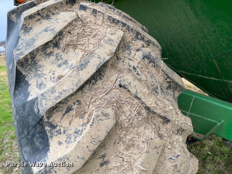 image for item IJ9561 Demco 1050  grain cart