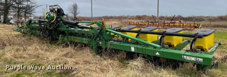 image for item IJ9564 John Deere 1720  planter