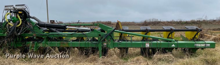 image for item IJ9564 John Deere 1720  planter