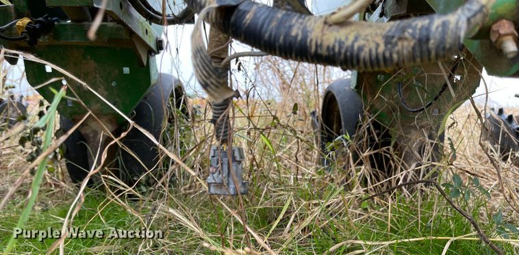 image for item IJ9564 John Deere 1720  planter