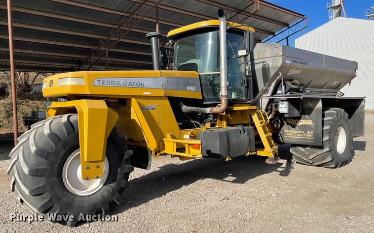 image for item IJ9571 Ag-Chem TerraGator 6103  applicator