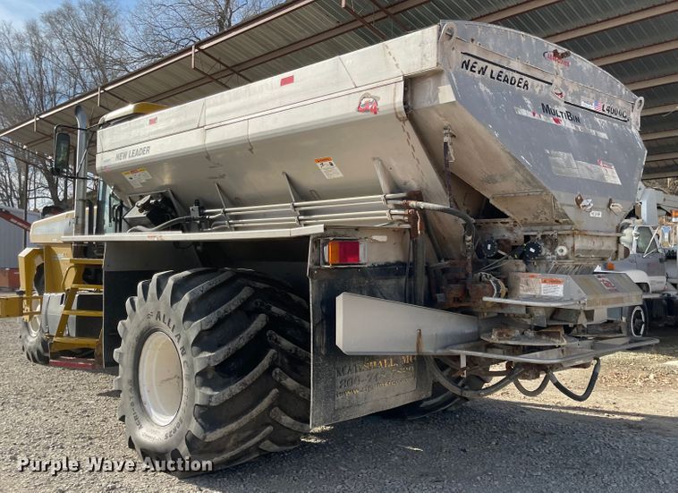 image for item IJ9571 Ag-Chem TerraGator 6103  applicator