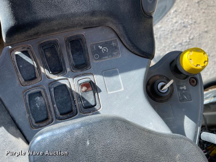 image for item IJ9571 Ag-Chem TerraGator 6103  applicator