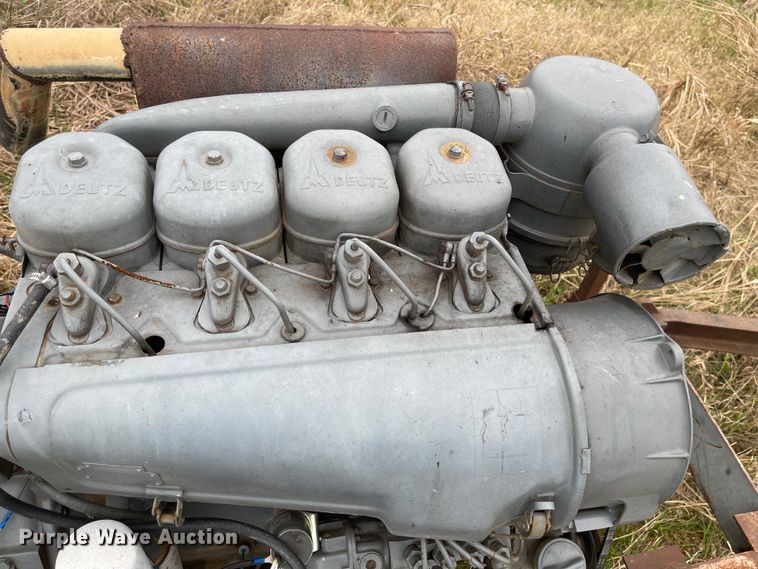 image for item IJ9586 (3) engines