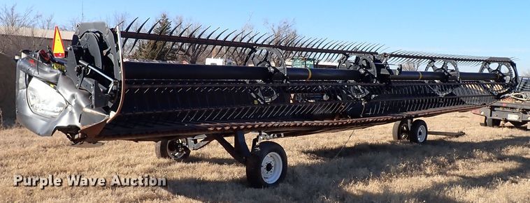 image for item IS9352 2016 MacDon FD75-D  flex draper head