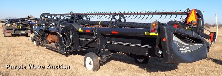 image for item IS9352 2016 MacDon FD75-D  flex draper head