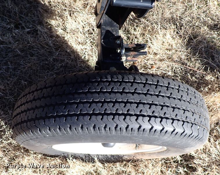 image for item IS9352 2016 MacDon FD75-D  flex draper head