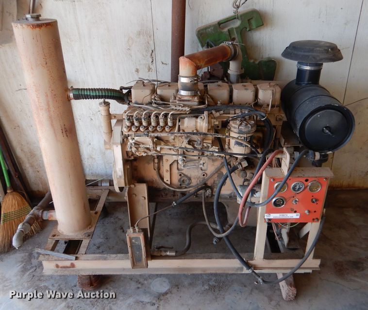 image for item IV9874 Cummins B5.9-215  engine