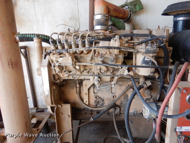 image for item IV9874 Cummins B5.9-215  engine