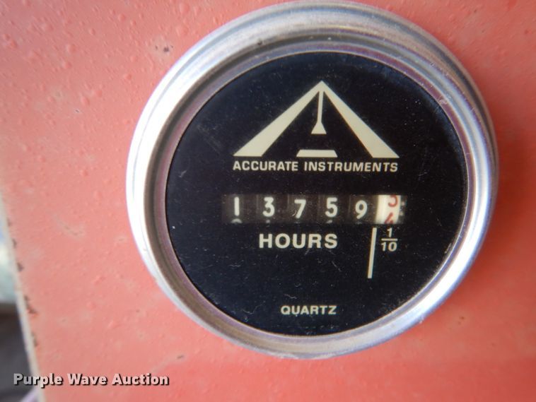 image for item IV9874 Cummins B5.9-215  engine