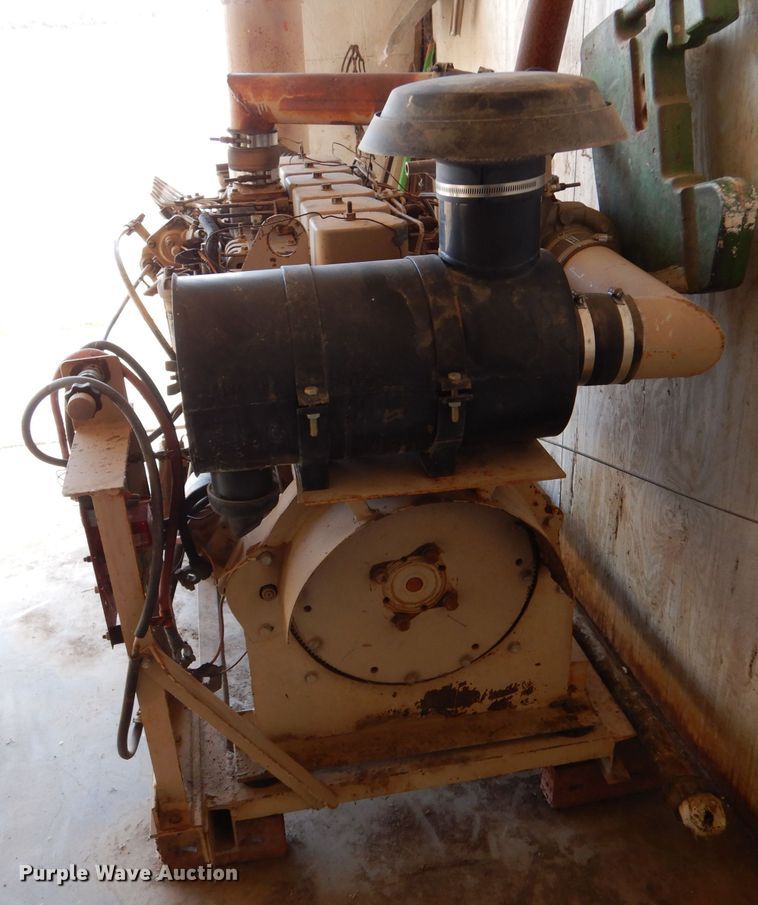 image for item IV9874 Cummins B5.9-215  engine