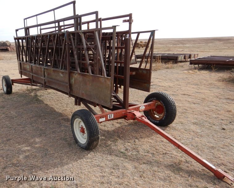 image for item IV9882 Panel trailer