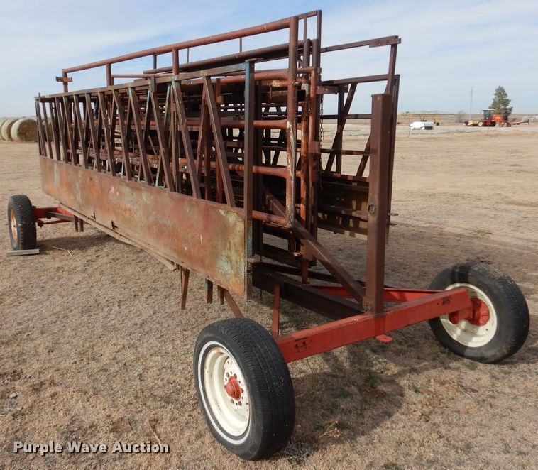 image for item IV9882 Panel trailer