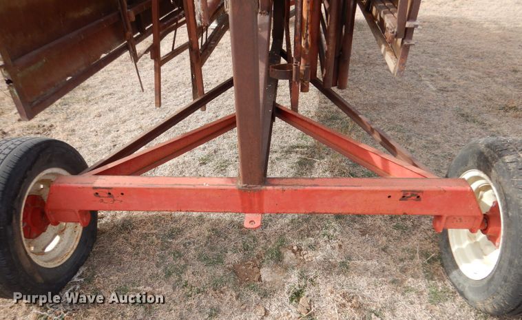 image for item IV9882 Panel trailer