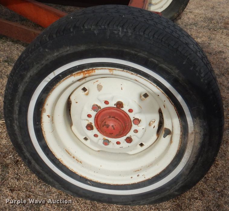 image for item IV9882 Panel trailer