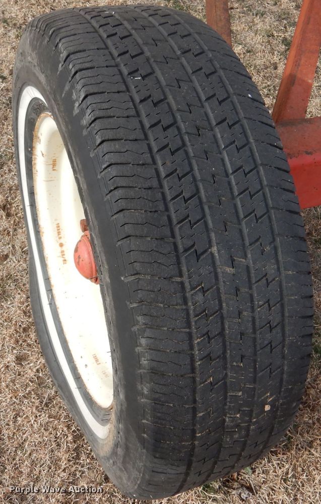 image for item IV9882 Panel trailer