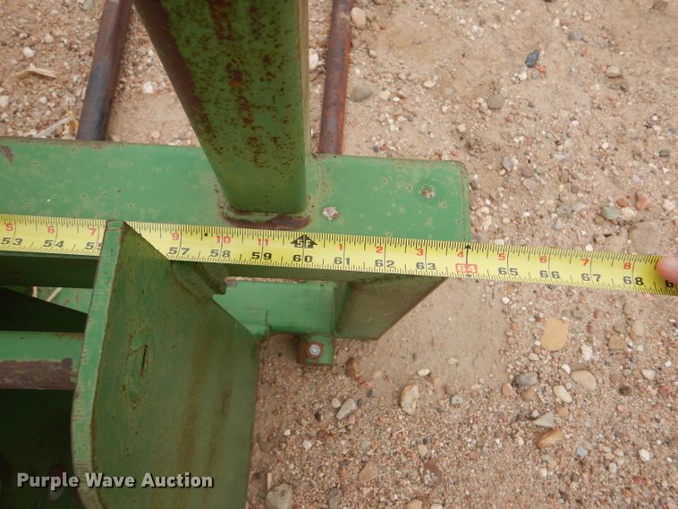 image for item IV9885 Ottawa  43"L bale spear