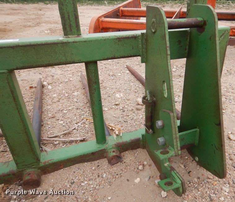 image for item IV9885 Ottawa  43"L bale spear