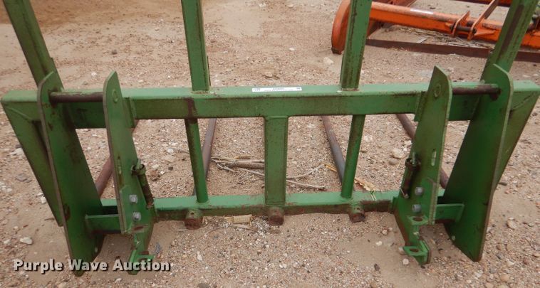 image for item IV9885 Ottawa  43"L bale spear