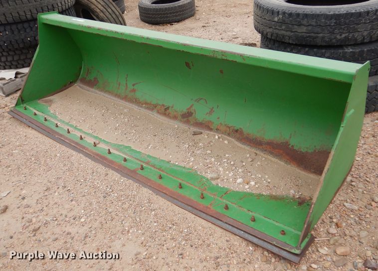 image for item IV9888 8'W bucket