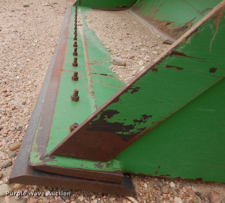 image for item IV9888 8'W bucket