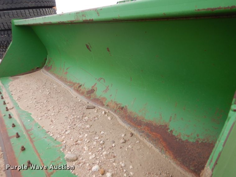 image for item IV9888 8'W bucket