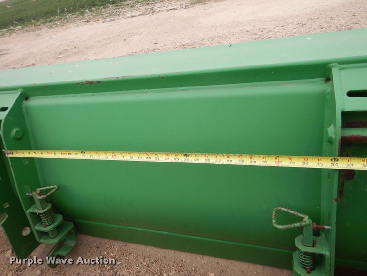 image for item IV9888 8'W bucket