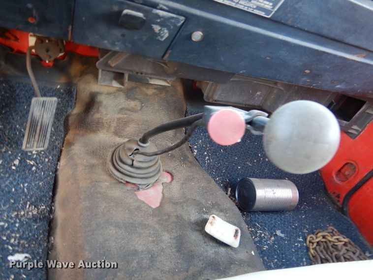 image for item IV9909 1974 Dodge D600  grain truck