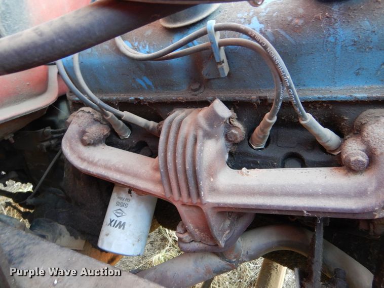 image for item IV9909 1974 Dodge D600  grain truck