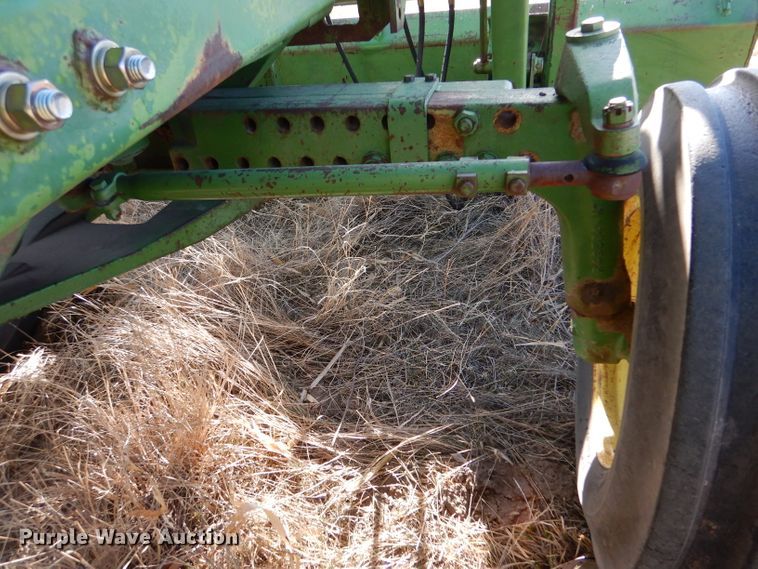 image for item IV9913 1973 John Deere 4030  tractor