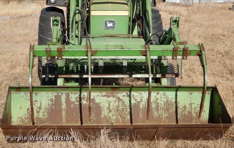 image for item IV9913 1973 John Deere 4030  tractor