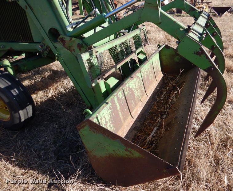 image for item IV9913 1973 John Deere 4030  tractor