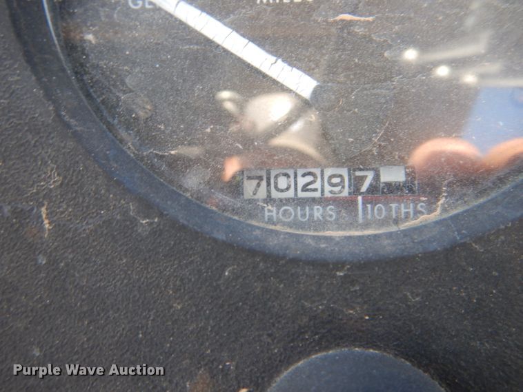 image for item IV9913 1973 John Deere 4030  tractor