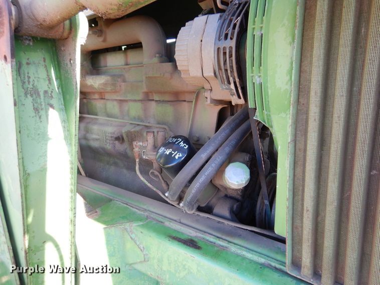 image for item IV9913 1973 John Deere 4030  tractor