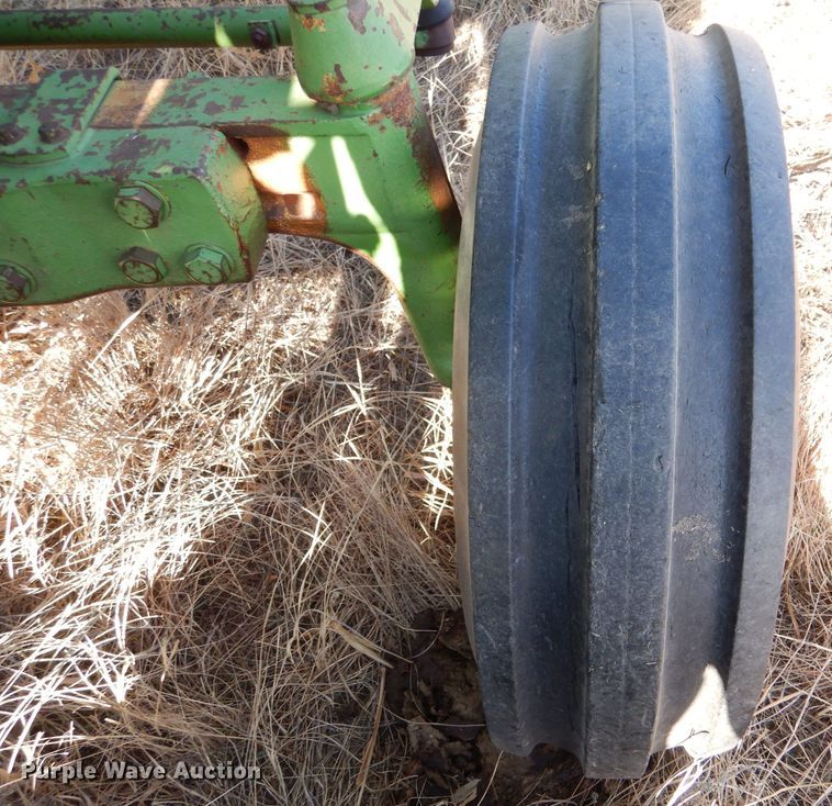 image for item IV9913 1973 John Deere 4030  tractor