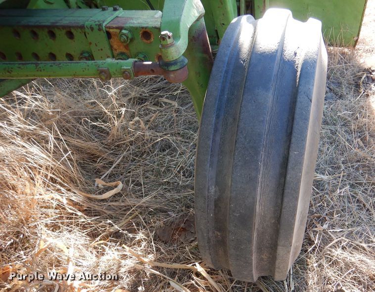 image for item IV9913 1973 John Deere 4030  tractor