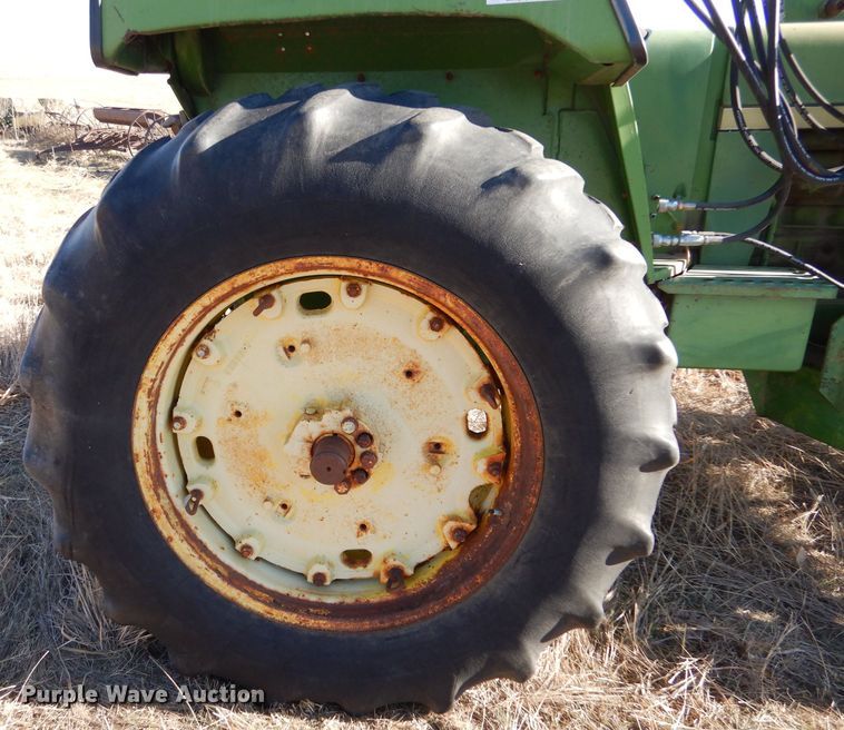 image for item IV9913 1973 John Deere 4030  tractor