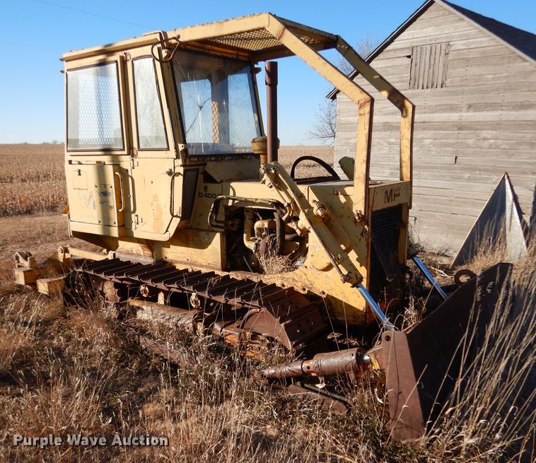 image for item IV9914 Massey Ferguson D400C  dozer