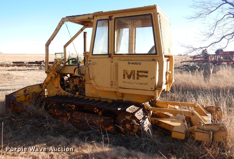 image for item IV9914 Massey Ferguson D400C  dozer